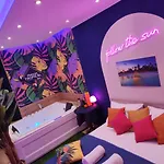 Apartament Maison Tropical - Luxury Con Jacuzzi - Centro