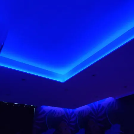 アパート Suite Maison Tropical - Luxury Apartment Con Jacuzzi - Bari Centro