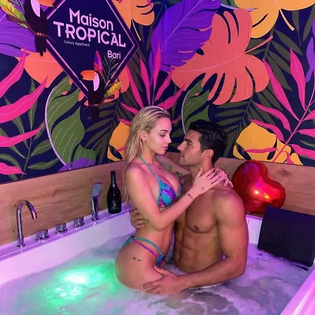 Suite Maison Tropical - Luxury Apartment Con Jacuzzi - Bari Centro アパート バーリ