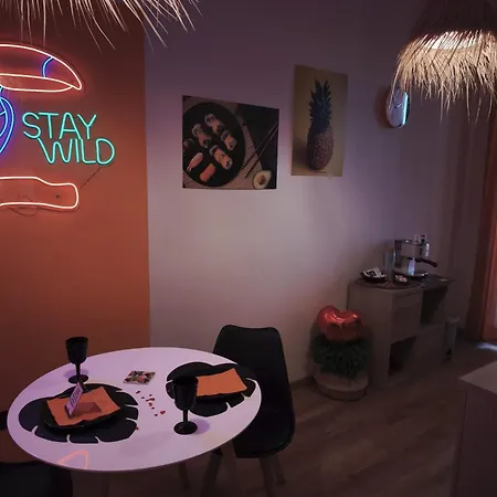 Maison Tropical - Luxury Con Jacuzzi - Centro Appartamento *