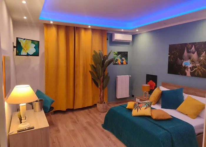 Appartamento Maison Tropical - Luxury Con Jacuzzi - Centro Bari