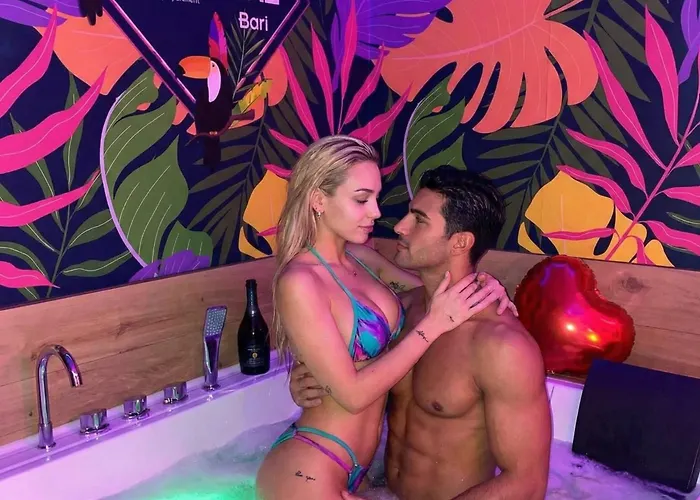 Maison Tropical - Luxury Con Jacuzzi - Centro Appartamento Bari