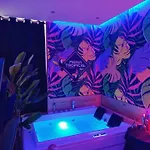 Maison Tropical - Luxury Con Jacuzzi - Centro Bari