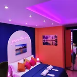 Apartmán Maison Tropical - Luxury Con Jacuzzi - Centro *