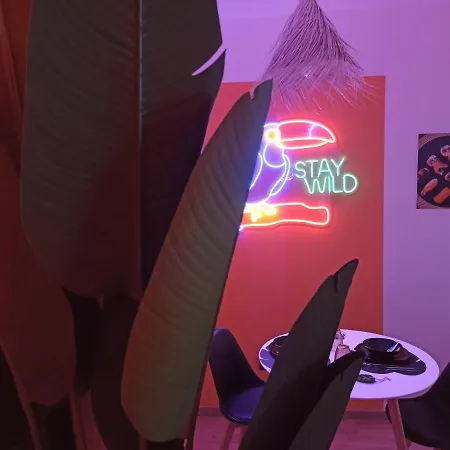 Suite Maison Tropical - Luxury Apartment Con Jacuzzi - Bari Centro