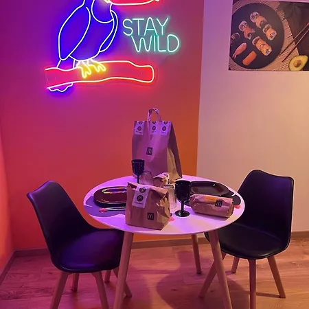 Suite Maison Tropical - Luxury Apartment Con Jacuzzi - Bari Centro Барі