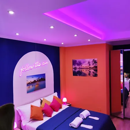 شقة Suite Maison Tropical - Luxury Apartment Con Jacuzzi - Bari Centro *